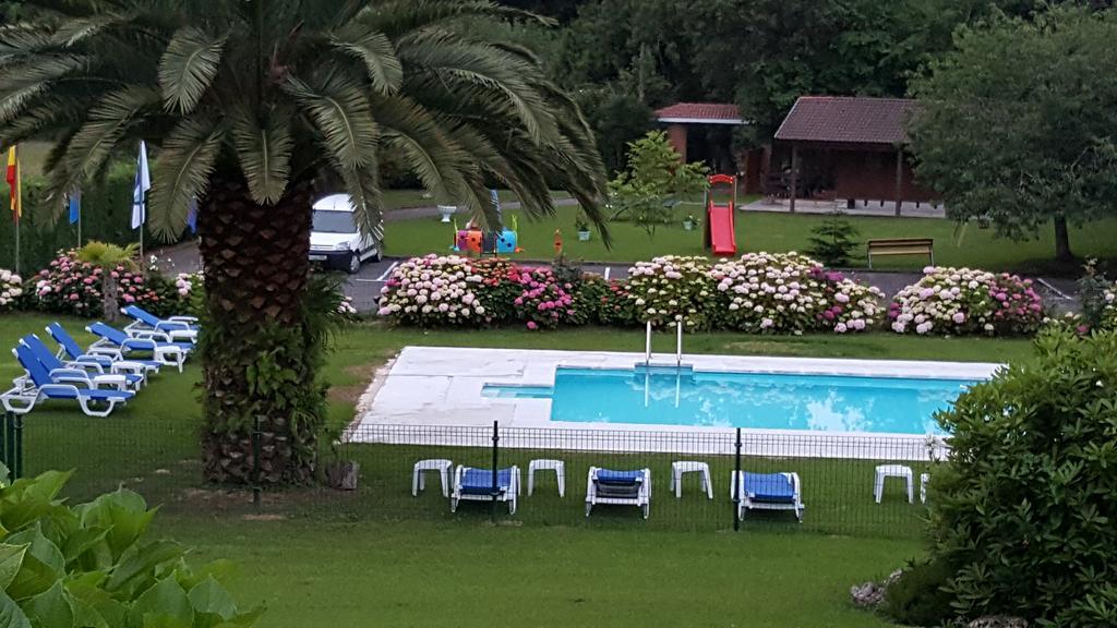 Hotel Camping Ribadesella Kültér fotó