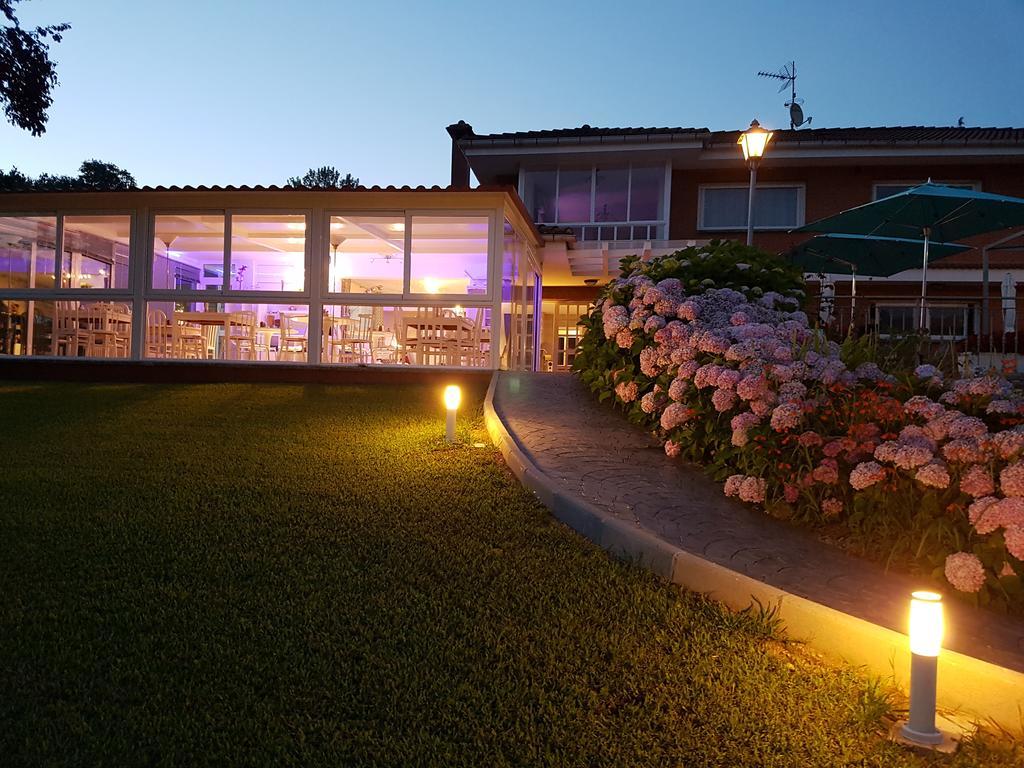 Hotel Camping Ribadesella Kültér fotó